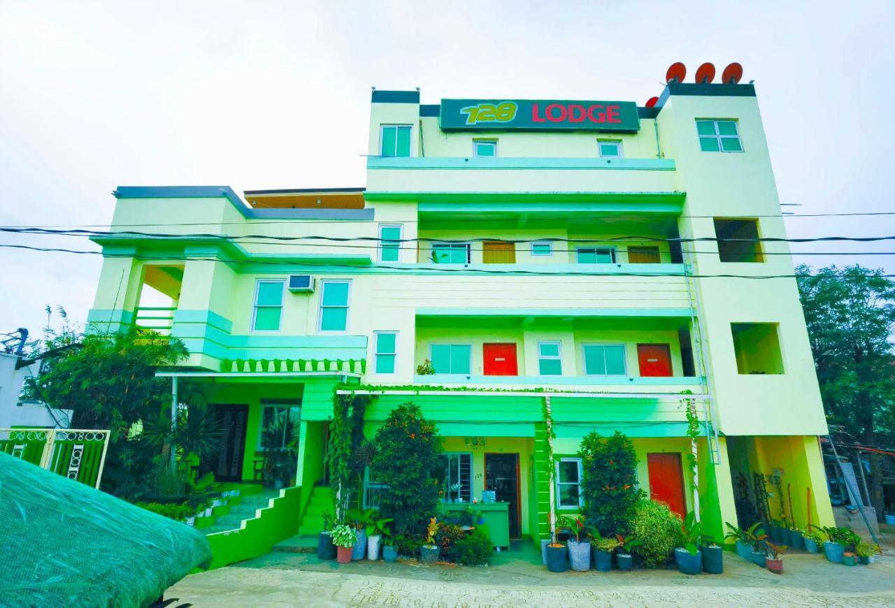 Reddoorz At D128 Lodge Cagayan Valley Тугегарау Екстериор снимка