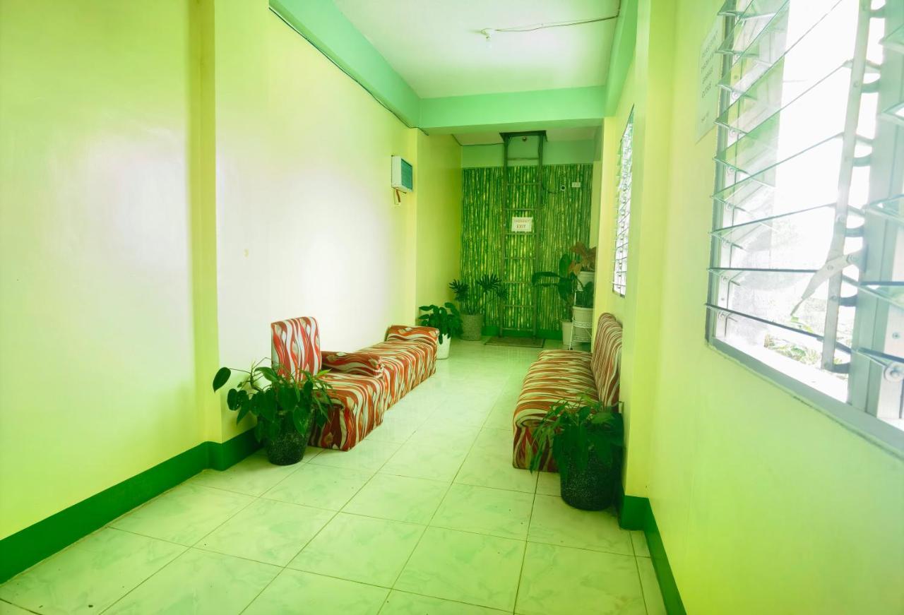 Reddoorz At D128 Lodge Cagayan Valley Тугегарау Екстериор снимка